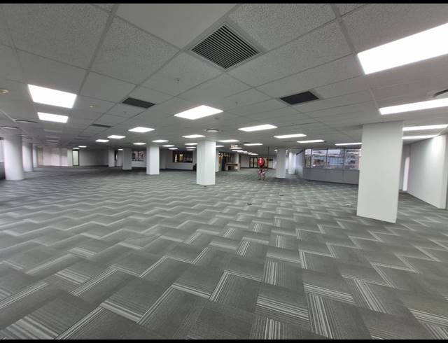 779M² OFFICE TO LET IN SANDTON CENTRAL
